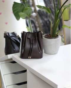 Kadın Acı Kahve Ağzı Büzgü Detaylı Askılı El Omuz Çantası