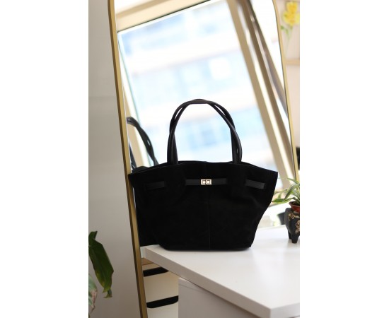 Kadın Siyah Süet Gold Toka Detaylı Büyük Boy Omuz Çantası