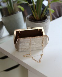 Kadın Gold Çizgi Doku Kristal Taş Detaylı Abiye Çanta