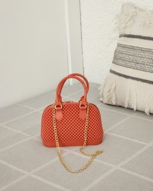 Kadın Turuncu Silikon Çift Kulp Zincir Detaylı El Omuz Çantası Kadın Turuncu Silikon Çift Kulp Zincir Detaylı El Omuz Çantası