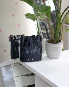 Kadın Lacivert Ağzı Büzgü Detaylı Askılı El Omuz Çantası