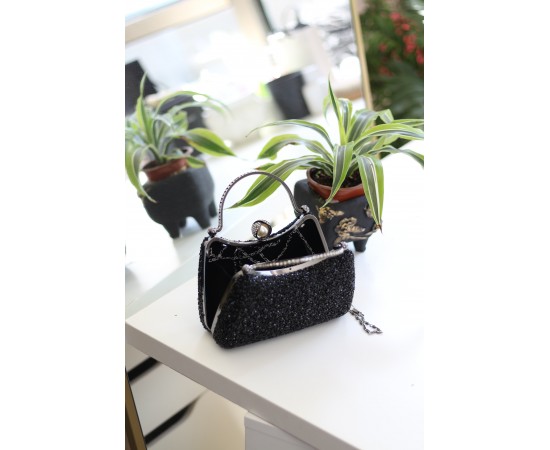 Kadın Siyah İnci Taşlı Taşlı Tutma Detaylı Abiye Çanta