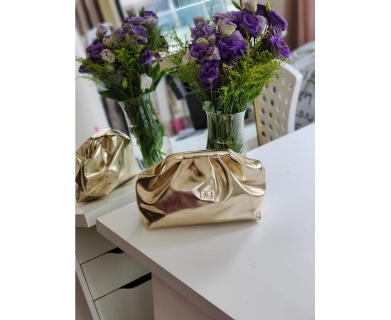  Kadın Gold Aksesuarlı Bohça Form Omuz Çantası