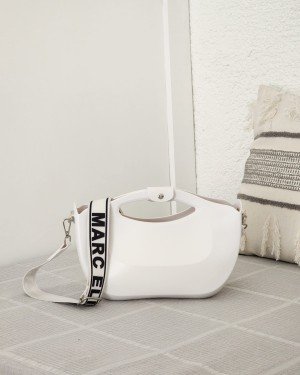 Kadın Beyaz Silikon Kumaş Askılı İç Portföy Detaylı Omuz Çantası