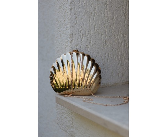 Kadın Gold İstiridye Formlu Zincir Detaylı Abiye Çanta Kadın Gold İstiridye Formlu Zincir Detaylı Abiye Çanta