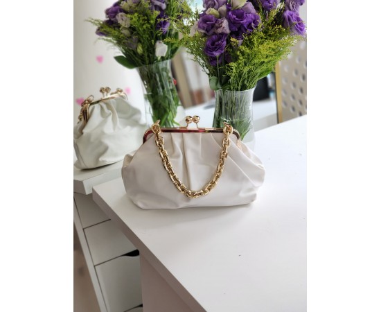 Kadın Beyaz Gold Zincir Detaylı Ağzı Burslu El Omuz Çantası Kadın Beyaz Gold Zincir Detaylı Ağzı Burslu El Omuz Çantası
