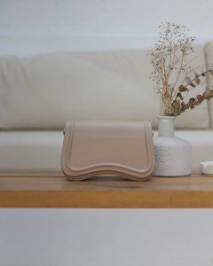 Kadın Vizon Dalga Desen Kapaklı Kumaş Askılı Omuz Çantası