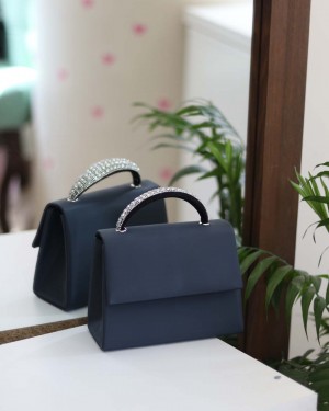 Kadın Lacivert Taş Tutma Detaylı Abiye Omuz Çantası