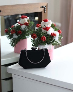 Kadın Siyah Süet Tutma Detaylı Abiye Çanta