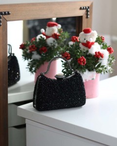  Kadın Siyah Taşlı Tutma Detaylı Abiye Çanta