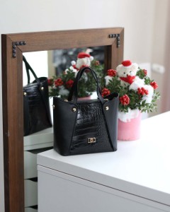 Kadın Siyah Kroko Ayarlanabilir Askılı Omuz Çantası 