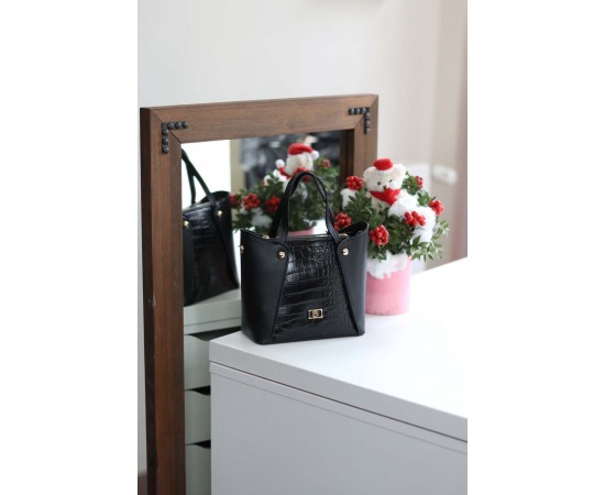 Kadın Siyah Kroko Ayarlanabilir Askılı Omuz Çantası 