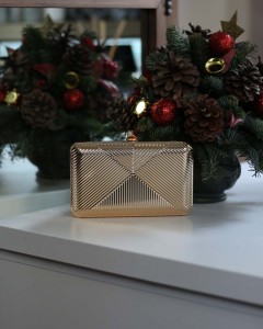 Kadın Gold Metal Zincir Askılı Abiye Çanta 