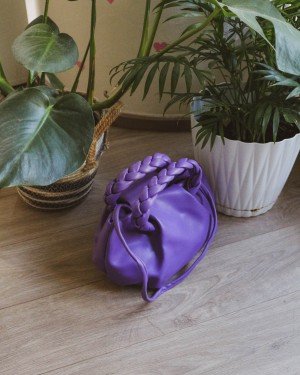 Kadın Mor Örme Saplı Yumuşak Deri Omuz Çantası Kadın Mor Örme Saplı Yumuşak Deri Omuz Çantası