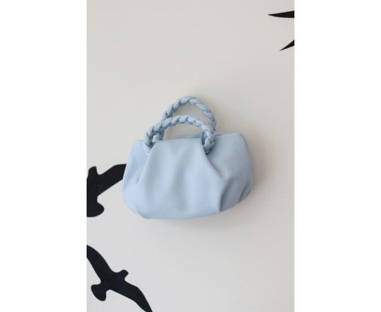 Bebe Mavisi Örme Saplı Yumuşak Deri Omuz Çantası Bebe Mavisi Örme Saplı Yumuşak Deri Omuz Çantası