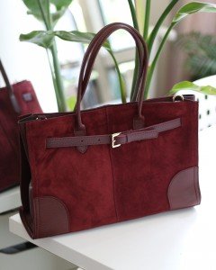 Kadın Bordo Süet Büyük Kopça Detaylı Büyük Boy Omuz Çantası