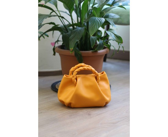 Mango Örgü Sap Detaylı Günlük Omuz Çantası Mango Örgü Sap Detaylı Günlük Omuz Çantası