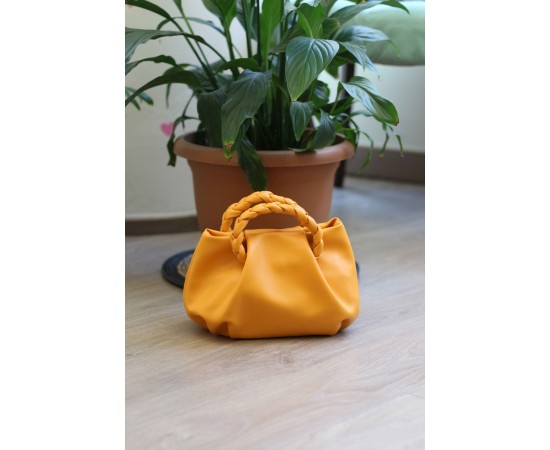 Mango Örgü Sap Detaylı Günlük Omuz Çantası Mango Örgü Sap Detaylı Günlük Omuz Çantası