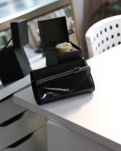 Kadın Siyah Rugan Taş Şerit Detaylı Abiye el Omuz Çantası