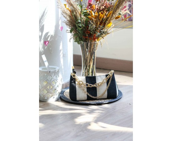 Siyah İki Renk Baget Zincirli Çanta