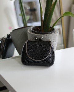 Kadın Siyah Desenli Metal Tutma Kulplu Kalp Klips Abiye El Çantası