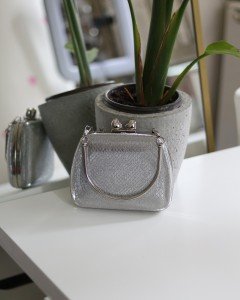 Kadın Silver Desenli Metal Tutma Kulplu Kalp Klips Abiye El Çantası