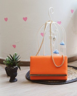 Turuncu Yumuşak Doku Gold Şerit Kalıp Omuz Çantası