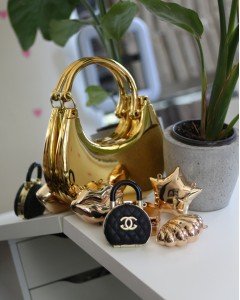 Gold Dudak Mini Charm Çanta Aksesuarı Gold Dudak Mini Charm Çanta Aksesuarı