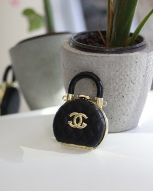Gold Aksesuar Siyah Kapitone Mini Charm Aynalı Çanta Aksesuarı 
