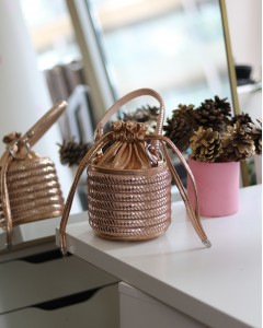 Kadın Rose Özel Form Çapraz Taş İşleme Abiye Çanta