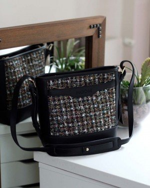 Kadın Siyah Tüvit Ayarlanabilir Askılı Omuz Çantası Kadın Siyah Tüvit Ayarlanabilir Askılı Omuz Çantası