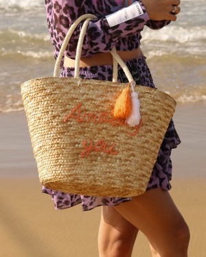 Turuncu Püskül Detay Yazı İşleme Hasır Omuz Çantası Turuncu Püskül Detay Yazı İşleme Hasır Omuz Çantası