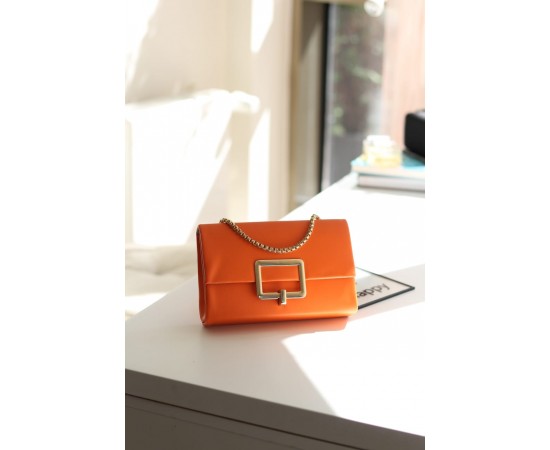 Turuncu Gold Tokalı Omuz Çantası Turuncu Gold Tokalı Omuz Çantası