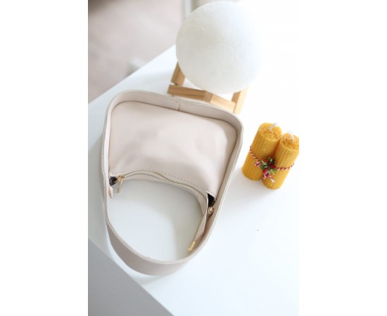 Krem Askı Detay Omuz Çantası Krem Askı Detay Omuz Çantası