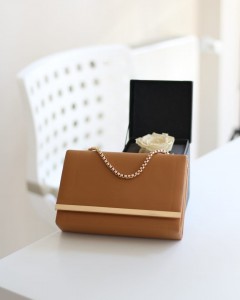 Taba Gold Şerit Detaylı Omuz Çantası