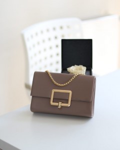 Kahve Gold Tokalı Omuz Çantası