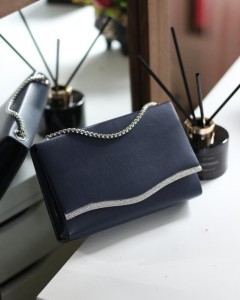 Kadın Lacivert Taş Şeritli Omuz Çantası 