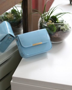 Kadın Bebe Mavi Rugan Toka Detaylı Kumaş Askılı Omuz Çantası