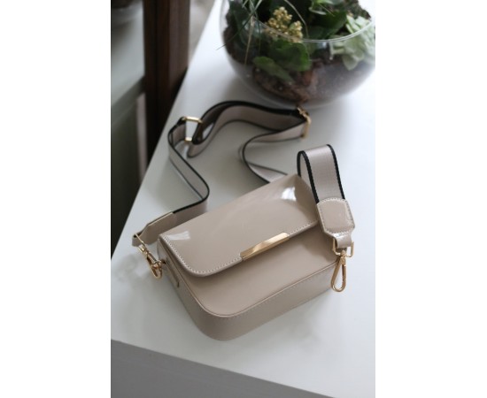 Kadın Nude Rugan Toka Detaylı Kumaş Askılı Omuz Çantası