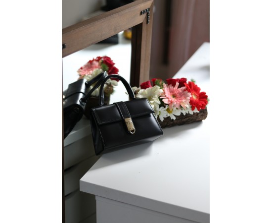 Kadın Siyah Gold Kare Kilit Detaylı Mİini El & Omuz Çantası