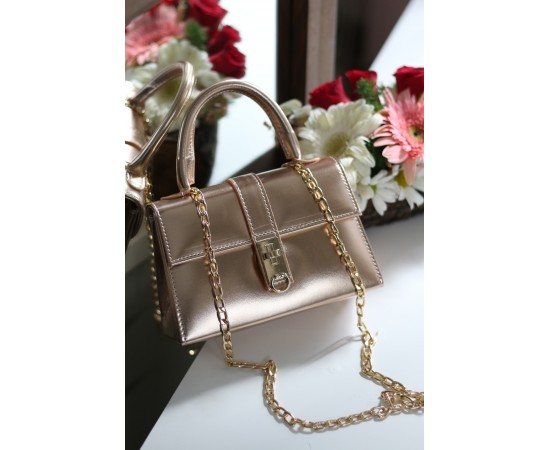 Kadın Rose Gold Kare Kilit Detaylı Mini El & Omuz Çantası