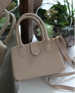 Kadın Vizon Çift Kulp Detaylı Mini Kalıp Omuz Çantası