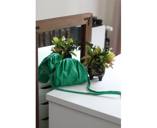 Moom Bag Kadın Çimen Yeşili Yumuşak Pileli Omuz Çantası