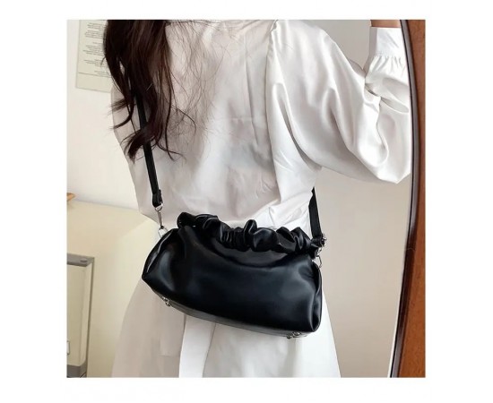 Kadın Siyah Büzgü Saplı Yumuşak Askılı Omuz Çantası Kadın Siyah Büzgü Saplı Yumuşak Askılı Omuz Çantası