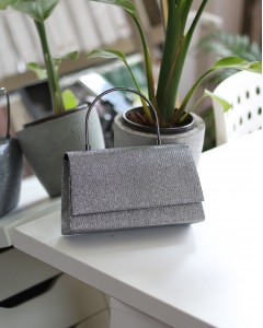 Kadın Platin Metal Tutma Saplı Kapaklı Abiye Çanta