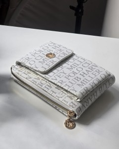 Beyaz Baskılı 2 Gözlü Telefon Çantası