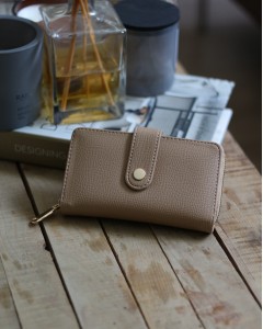 Kadın Karamel Kartlık Detaylı Orta Boy Cüzdan