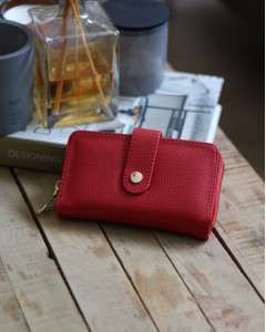 Kadın Kırmızı Kartlık Detaylı Orta Boy Cüzdan