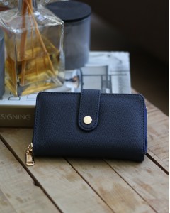 Kadın Lacivert Kartlık Detaylı Orta Boy Cüzdan 