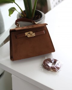 Kadın Taba Süet Özel Kilit Mekanizmalı El Omuz Çantası